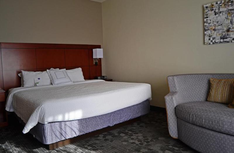 Courtyard By Marriott Burlington Ξενοδοχείο Εξωτερικό φωτογραφία