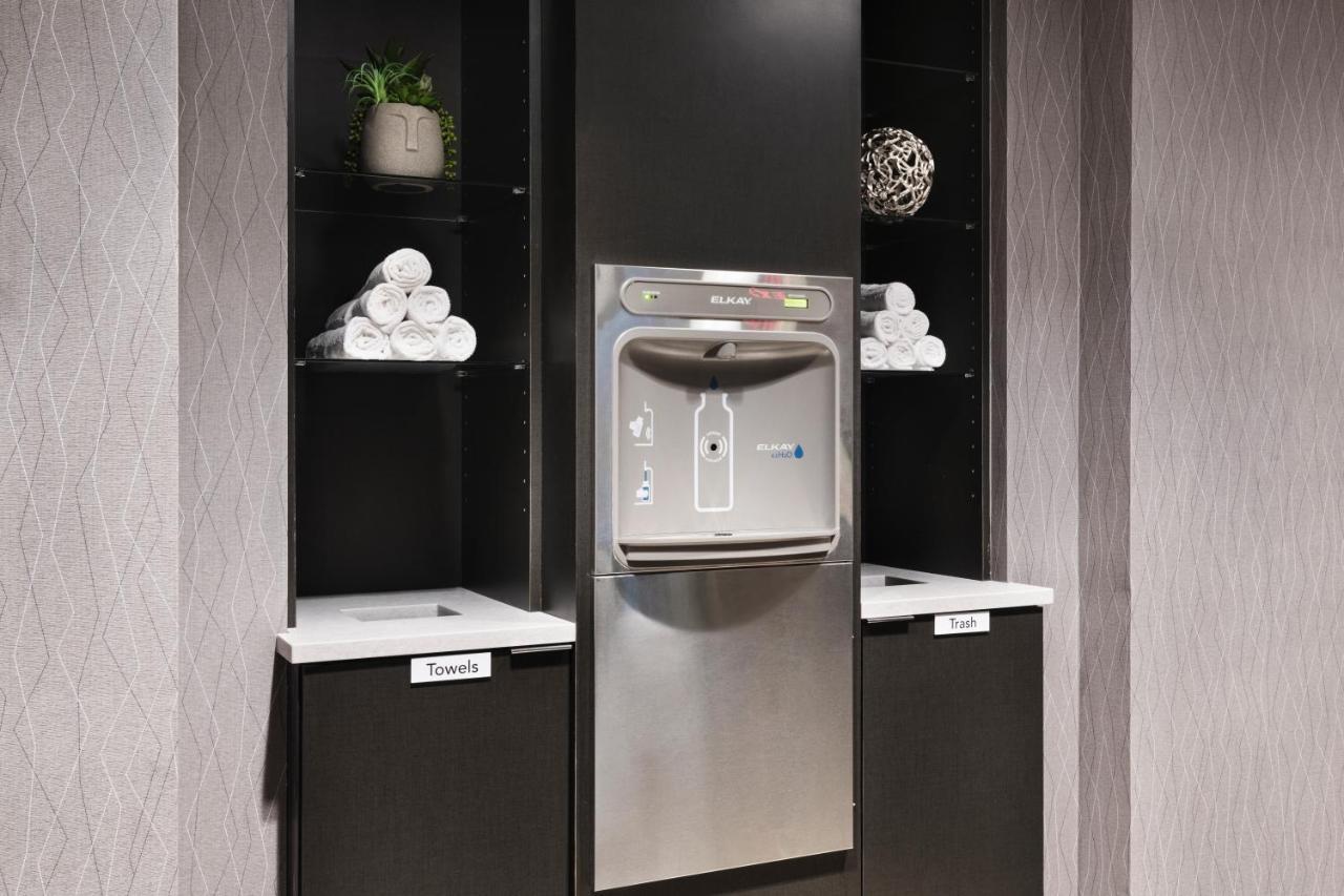 Courtyard By Marriott Burlington Ξενοδοχείο Εξωτερικό φωτογραφία