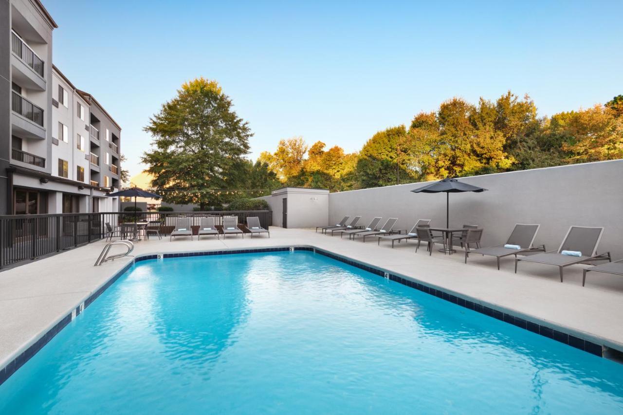 Courtyard By Marriott Burlington Ξενοδοχείο Εξωτερικό φωτογραφία