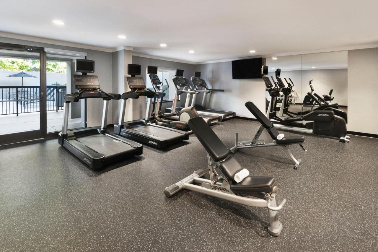 Courtyard By Marriott Burlington Ξενοδοχείο Εξωτερικό φωτογραφία