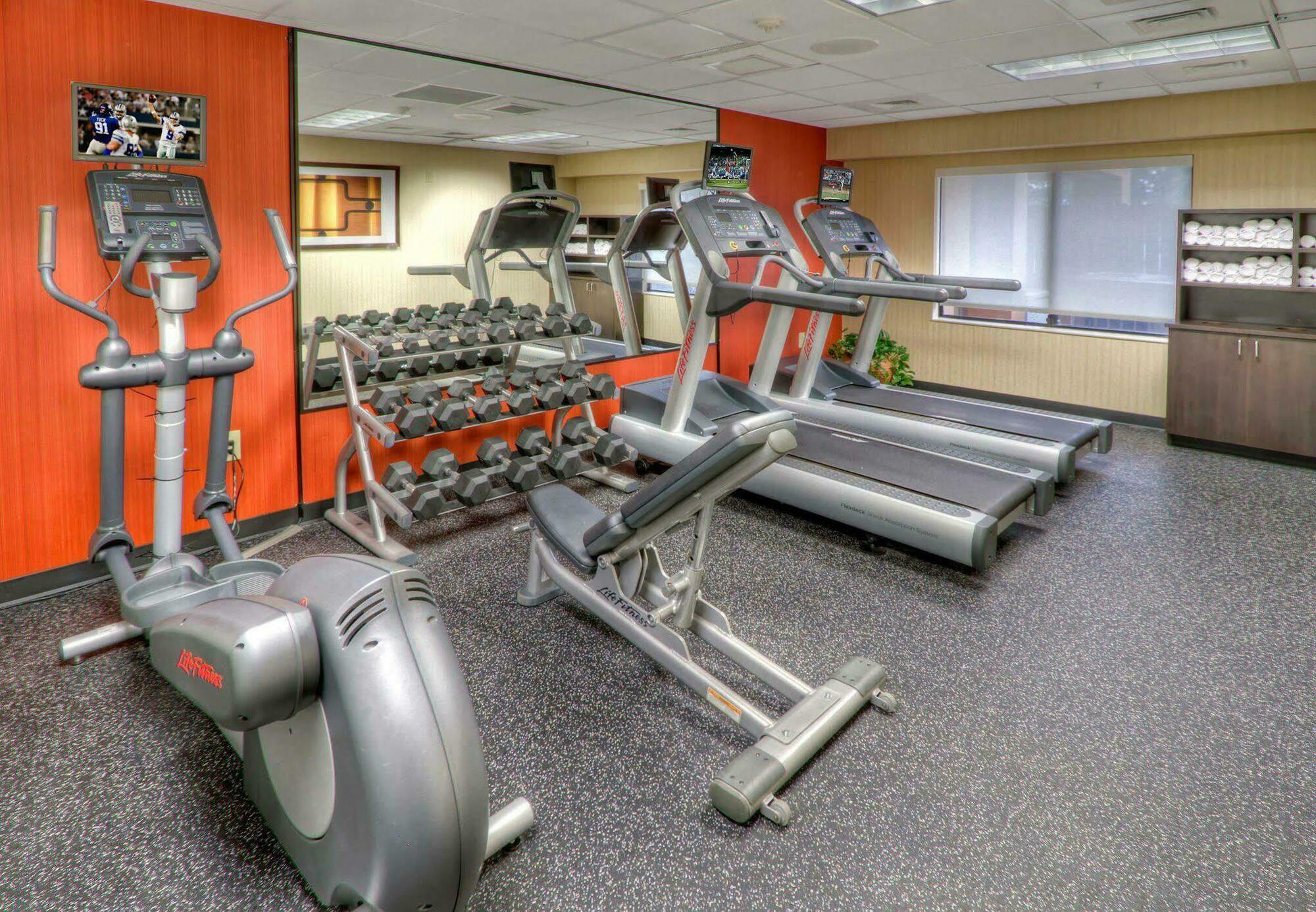 Courtyard By Marriott Burlington Ξενοδοχείο Εξωτερικό φωτογραφία